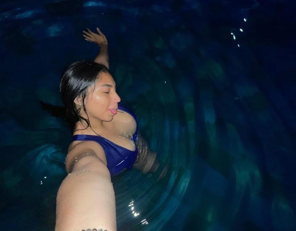 Chatroom XXX hors ligne de POCAHONTAS---