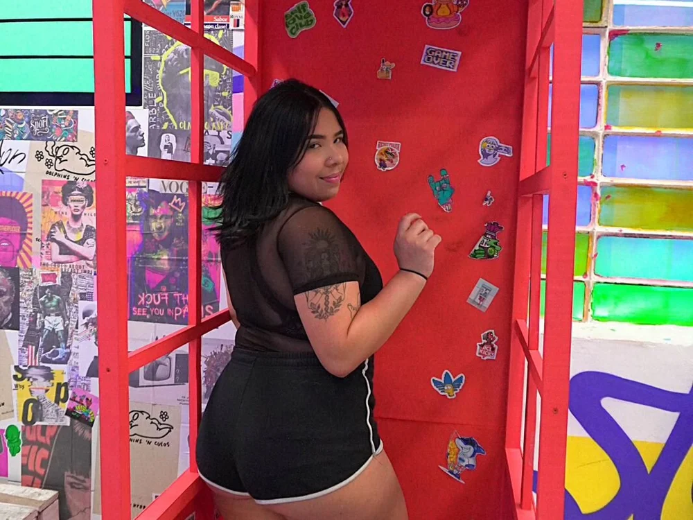 bonnyharris' Offline XXX Chat