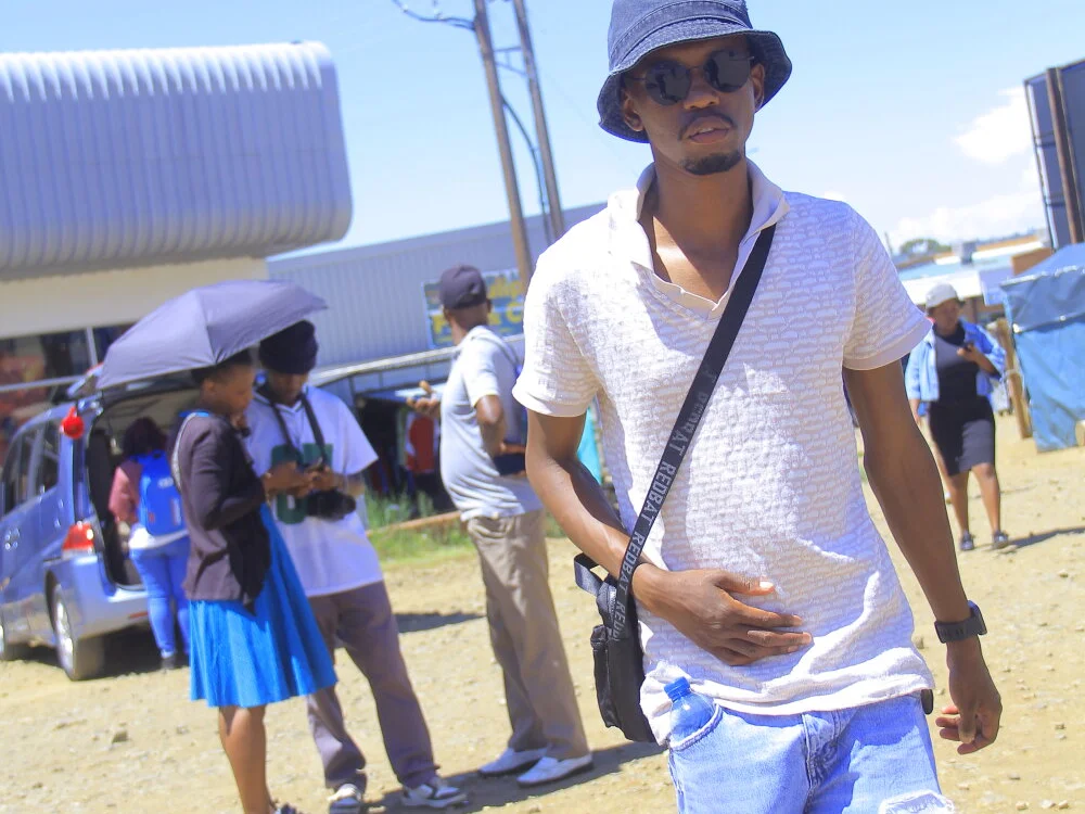 Tshehla91 Obrolan XXX Offline