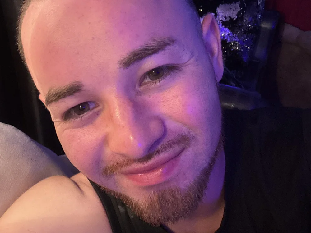 bttm210's Offline Chat Room