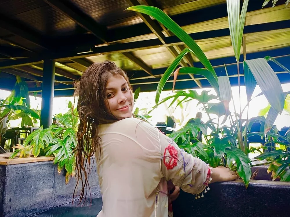 milastarr1_ Offline XXX-chat