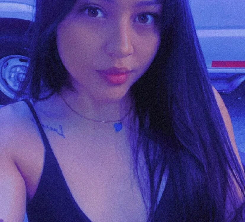 Bella-Mia's Offline XXX Chat