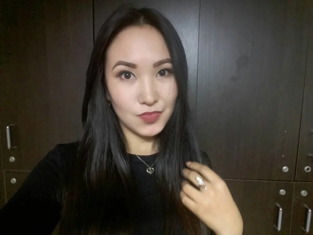 michacute's Offline Chat Room