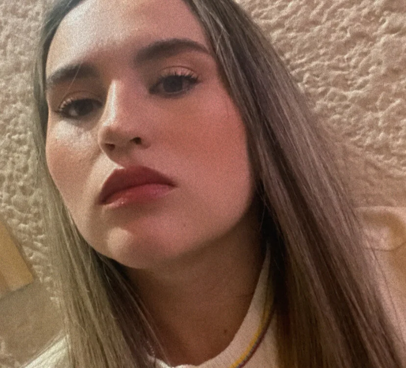 Mili_Bou offline XXX-chat