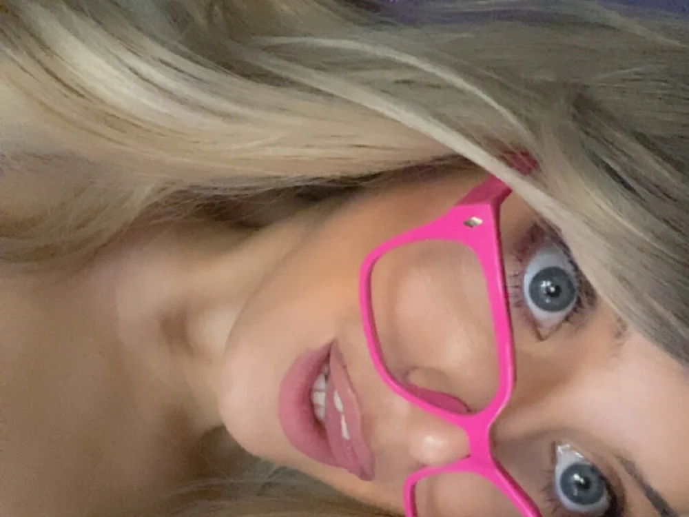 ChristieBlace's Offline XXX Chat