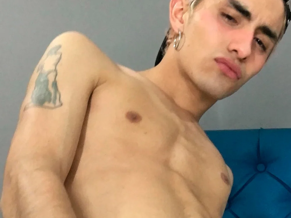 Thomas_Arca's Offline Chat Room