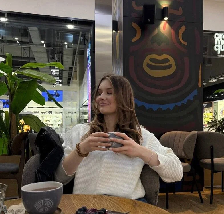 FoxyyKate Adlı Modelin Çevrimdışı XXX Sohbeti