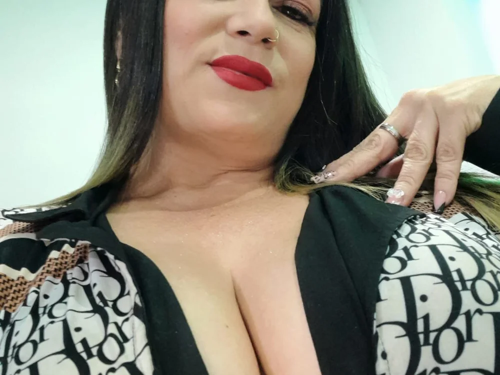 Linarajhons' Offline Chat Room