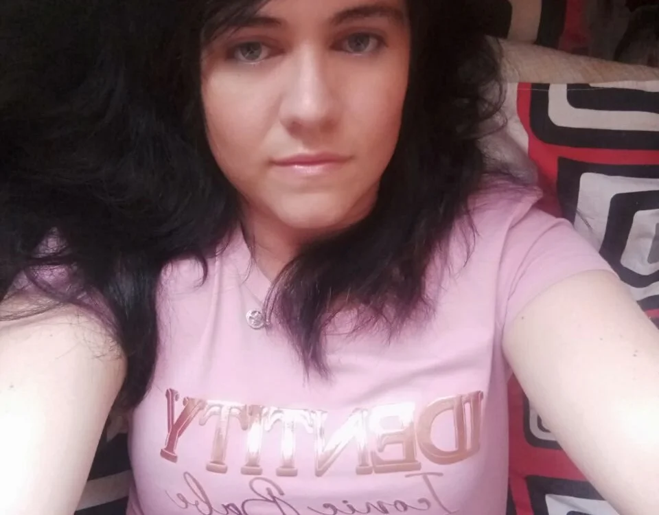 Offline chatovací místnost bustybee101