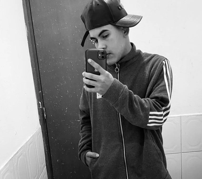 JD_Riley offline XXX-chat