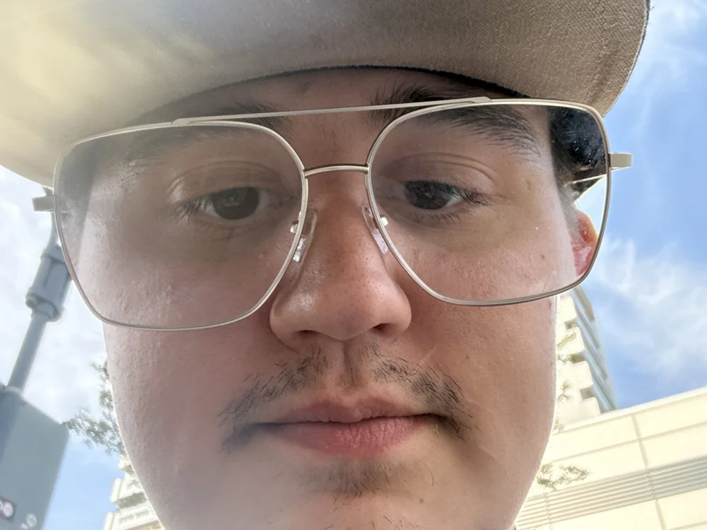 BruceWayneder's Offline XXX Chat