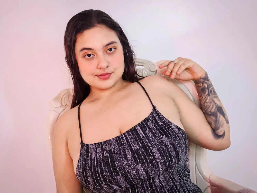 Nicolle_Collinss offline chatrum