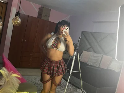 Alondra_Froxx Female Bigtitslatin Cam Adult
