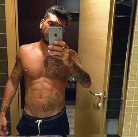 italianprinceboy's Offline Chat Room