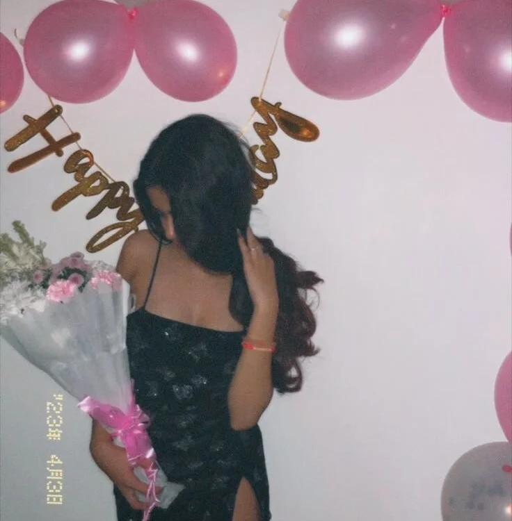 Nayra23980's Offline XXX Chat