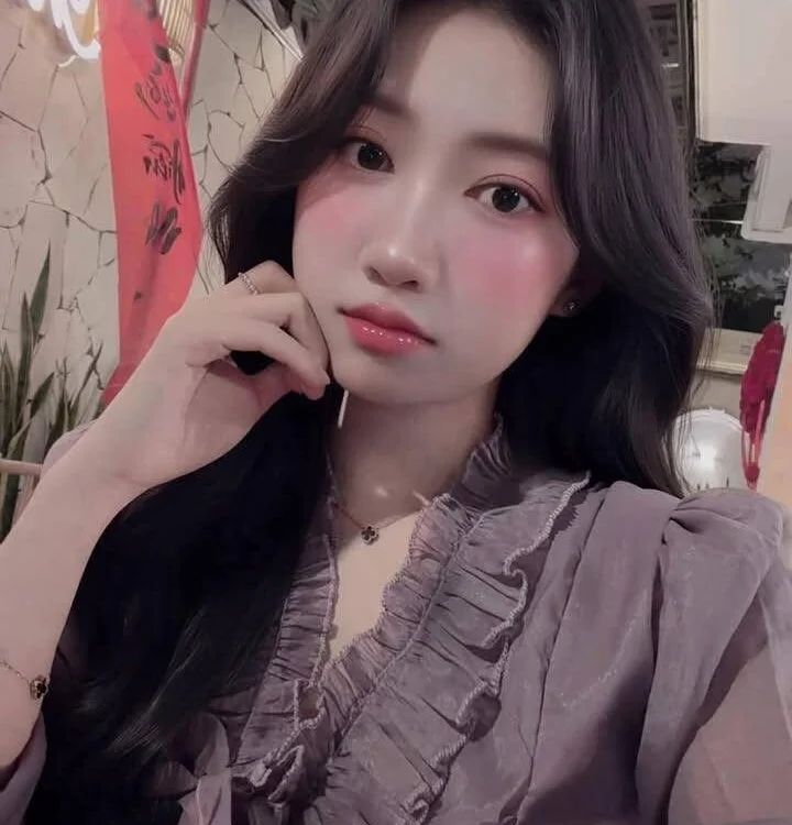 Lunaella01's most recent online preview
