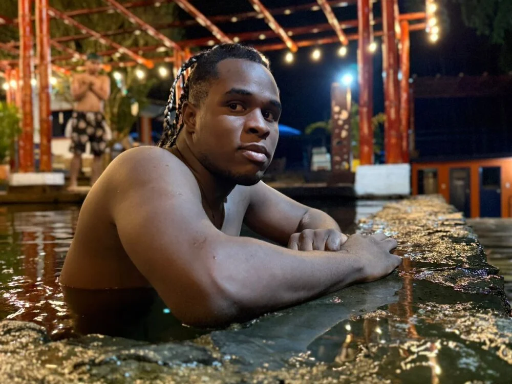 Amun_obsidian offline XXX-chatje