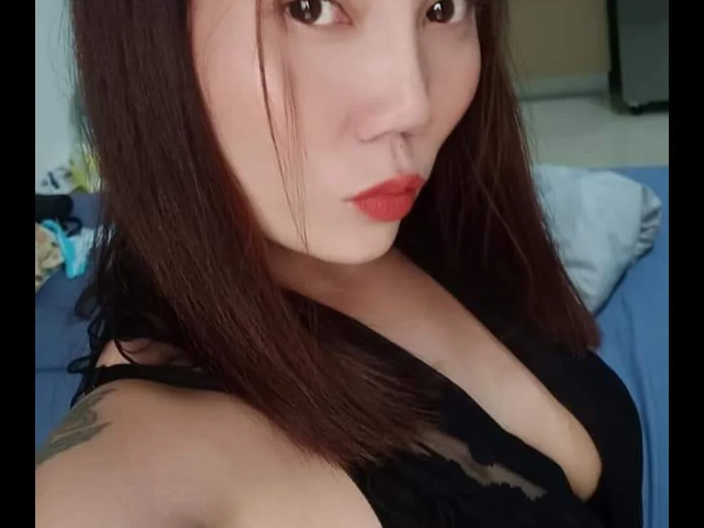 Risa-Naughty's Offline XXX Chat