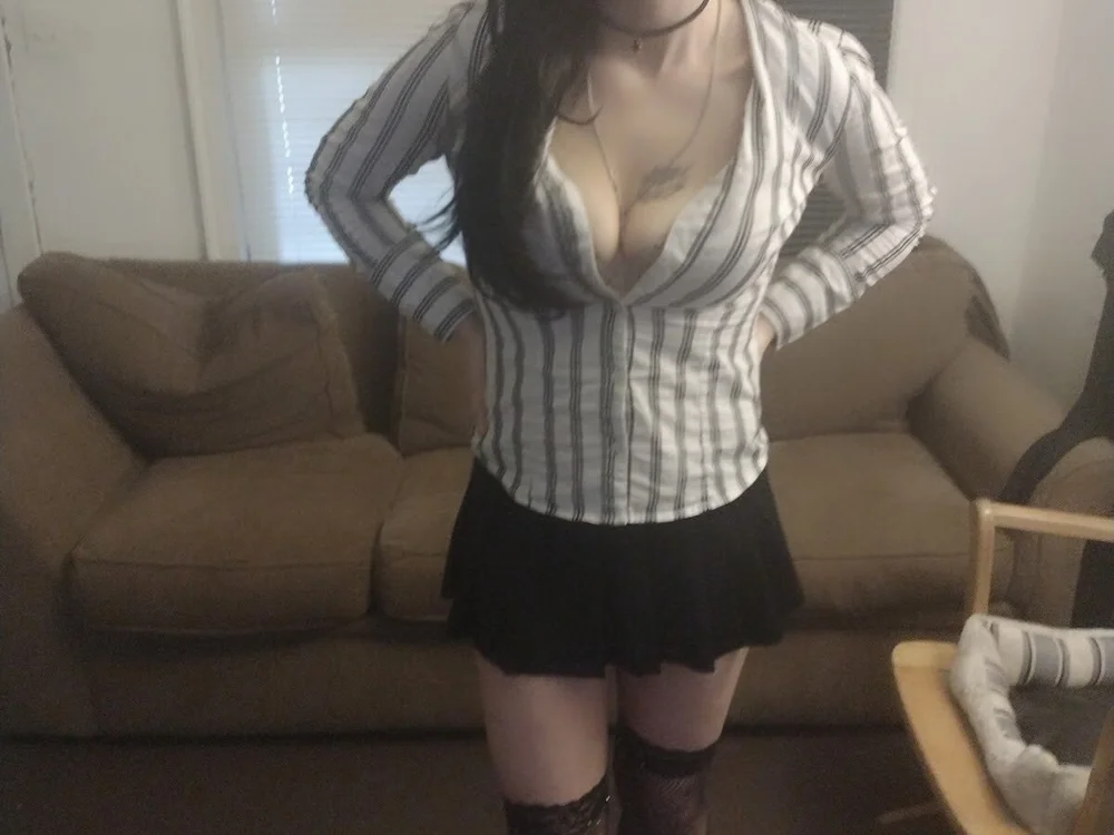 cutiewitabooty313's Offline XXX Chat