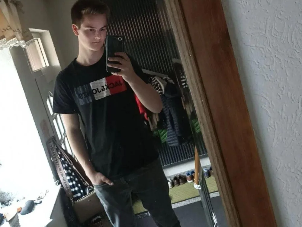 Domi_7070_ offline chatrum