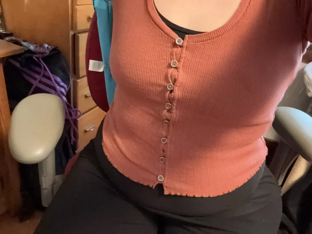 SubmissiveSlut2's Offline Chat Room