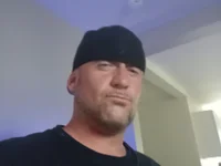 TattedRhinoBallzDeep's Offline XXX Chat