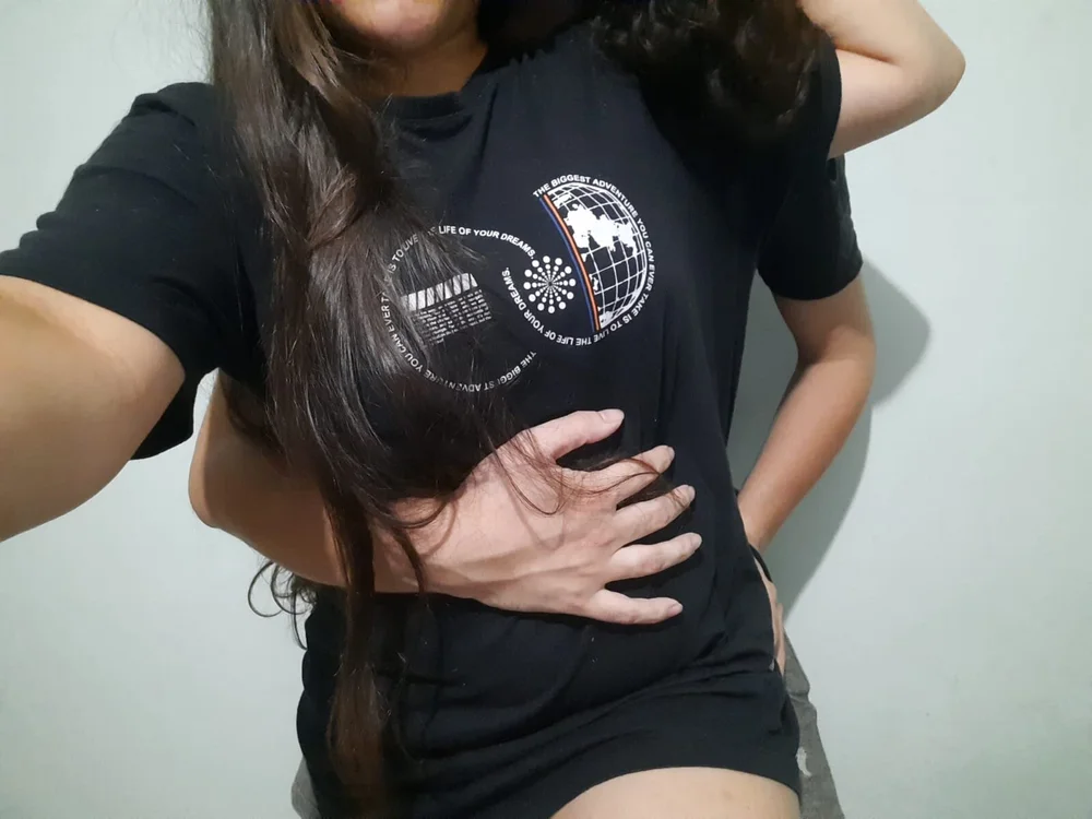 our_whispers_: συνομιλία ΧΧΧ εκτός σύνδεσης