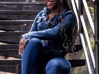 tiffany_chocolate's Offline Chat Room