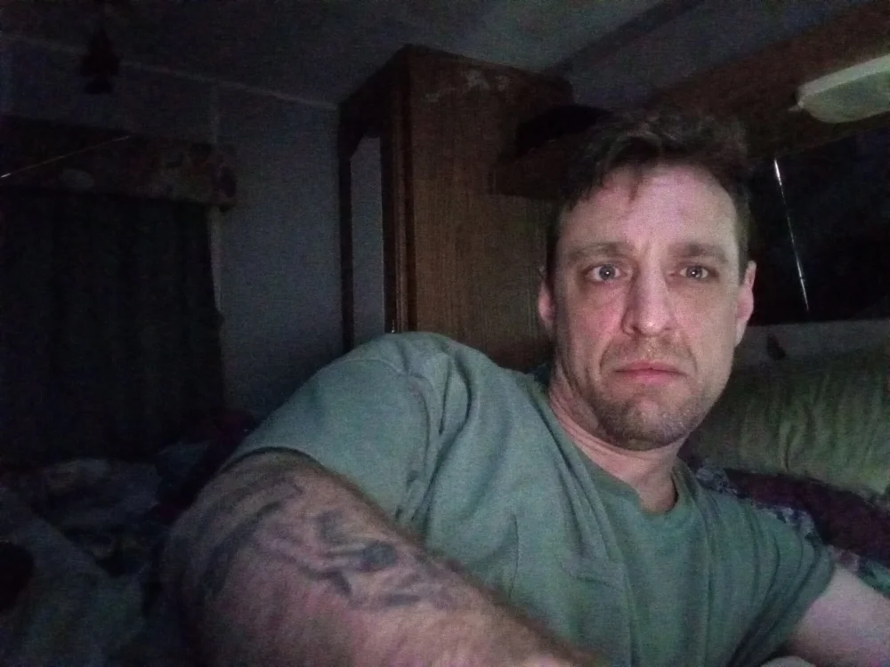 jbogart92 offline chatrum
