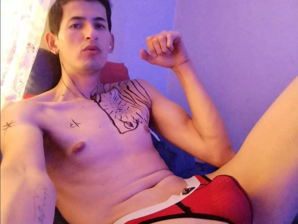 Chat +18 off-line de bennitravi