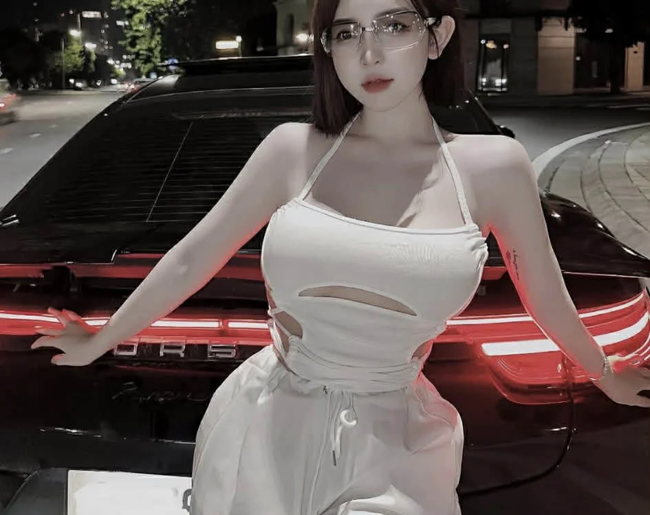 Becca_su's Offline XXX Chat