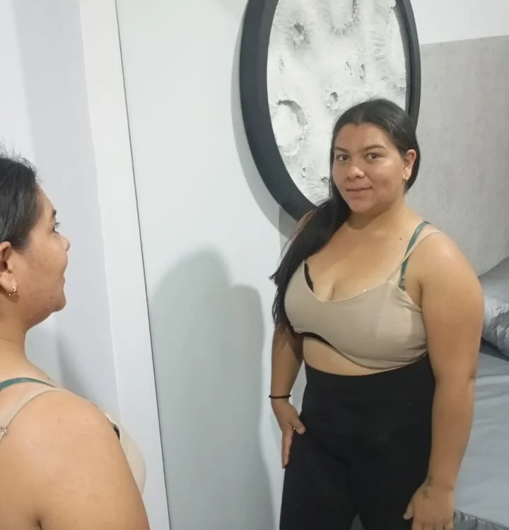 Nikol_Perez offline chatrum
