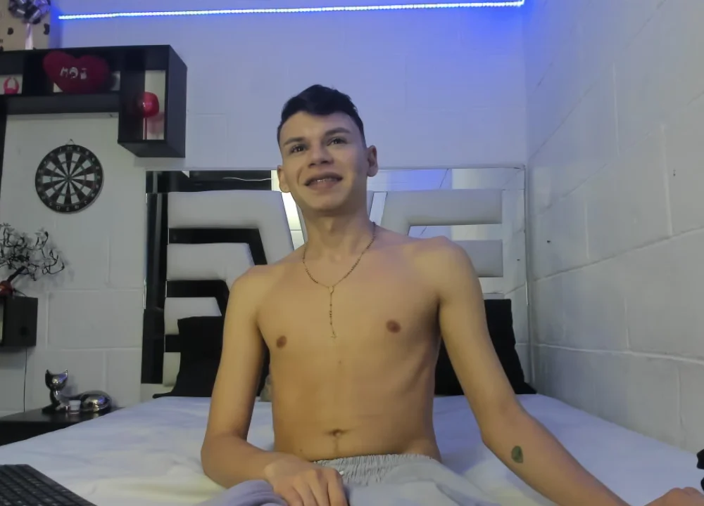 macg_bigcock offline chatrum