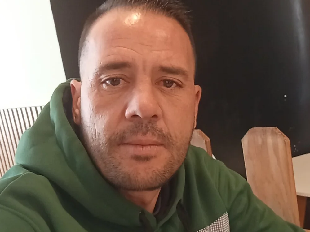 Mulero37 離線 XXX 聊天