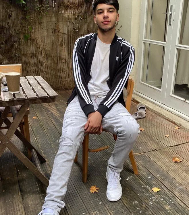 Tasty_Dickk offline XXX-chat