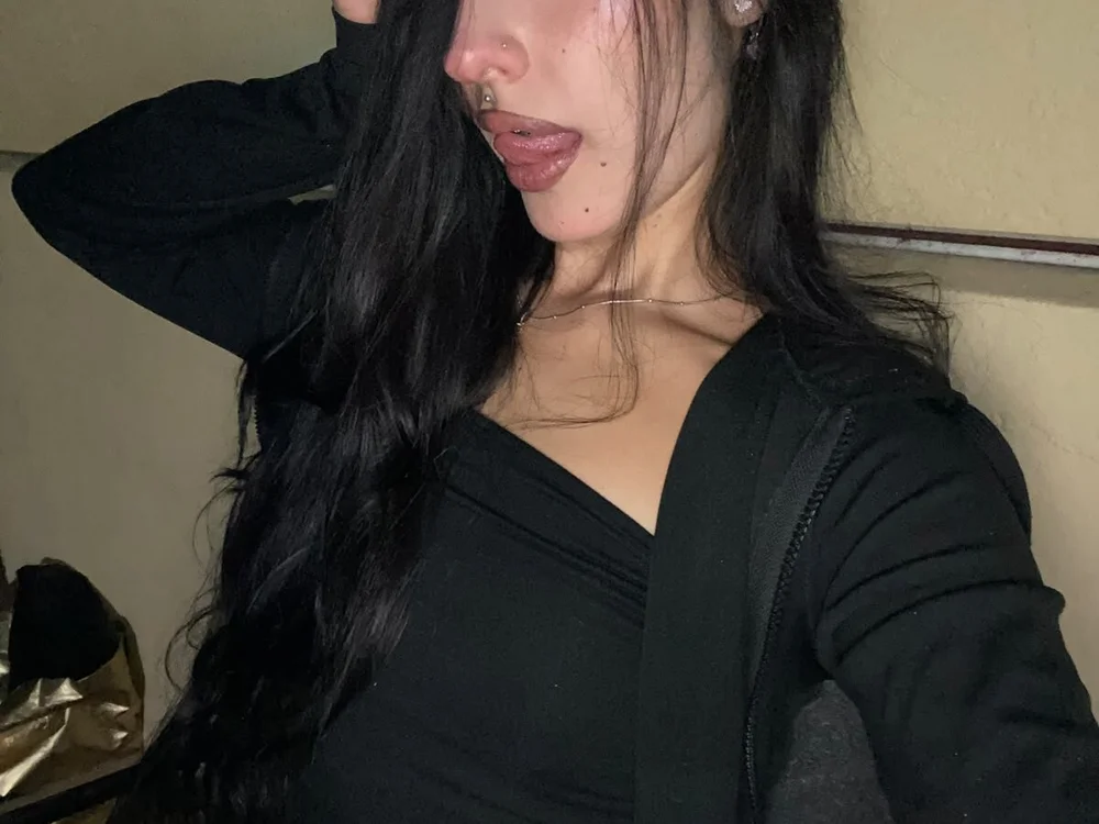 Nicky__Foxxx's Offline XXX Chat