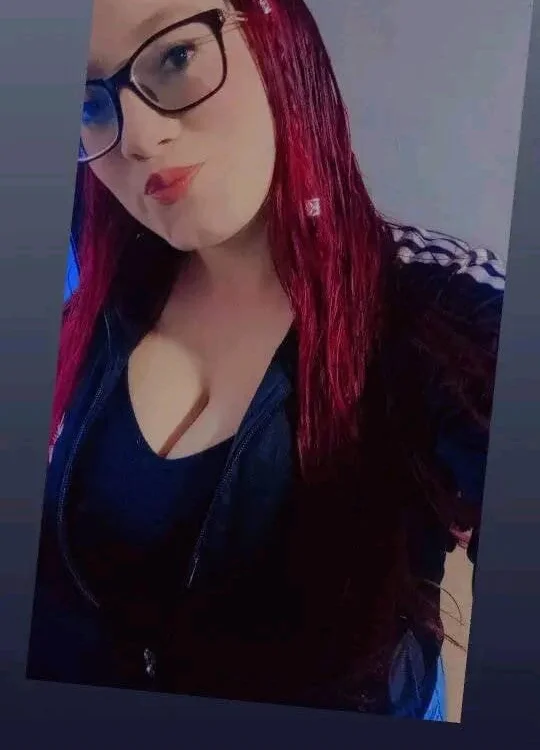 celeste_brownn Offline Chatraum