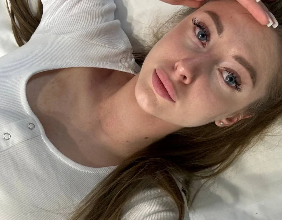 LizaOnFire cam model