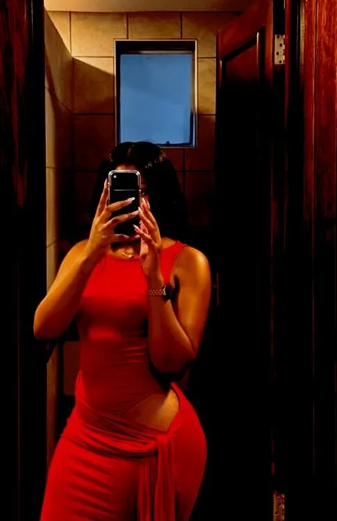 Chat +18 off-line de SexyAss_NiceBoobs