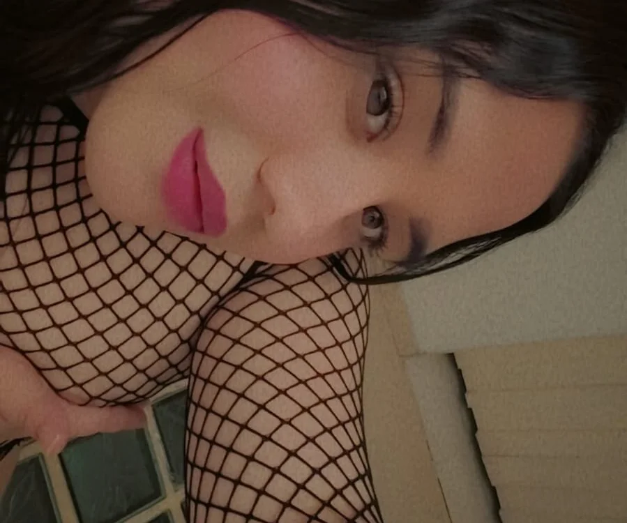 ห้องแชทออฟไลน์ของ Foxxhellenxxx