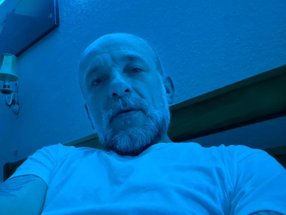 egzist Offline XXX-Chat