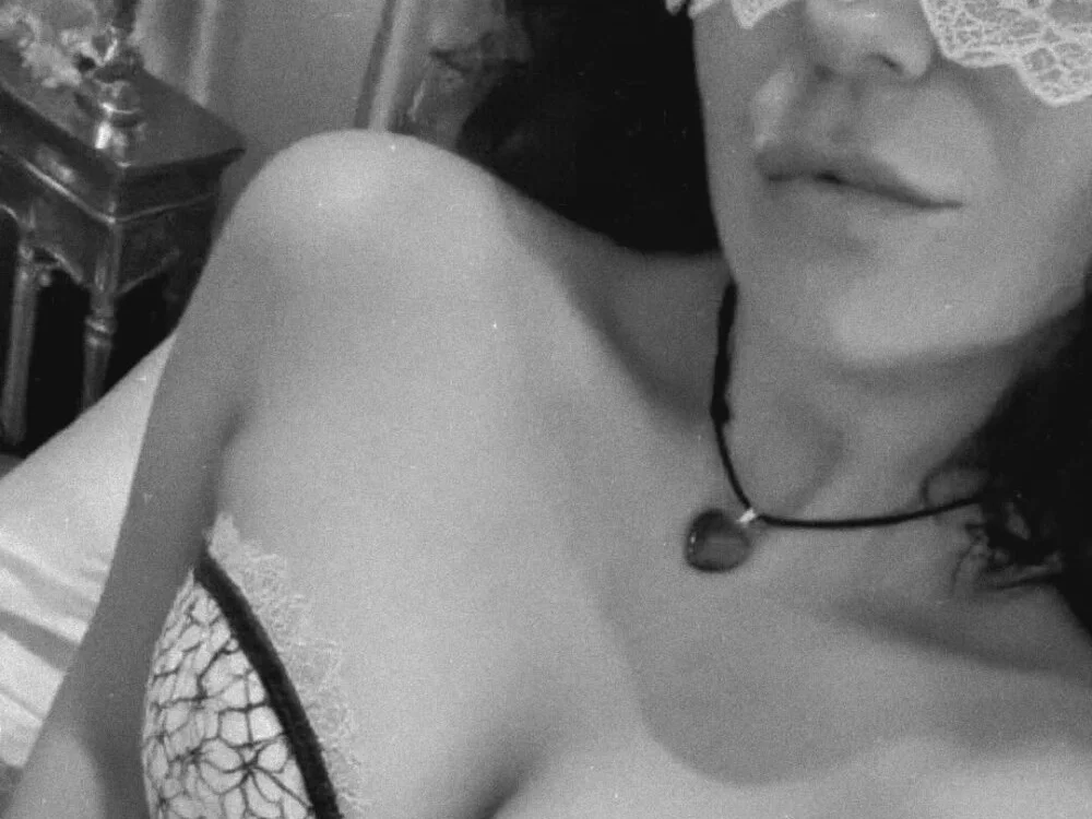 Offline XXX chat modela _pig_eyes_