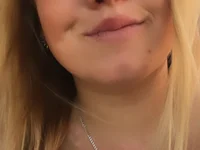 Jessy_Rossy's Offline Chat Room