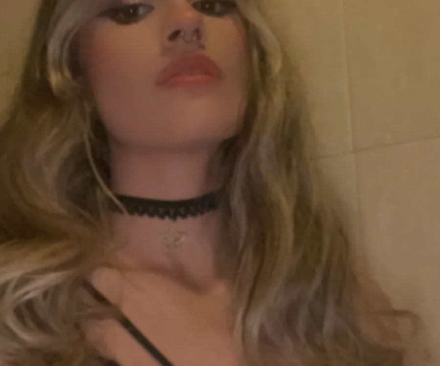 sweet_abby1 élő XXX-chatje