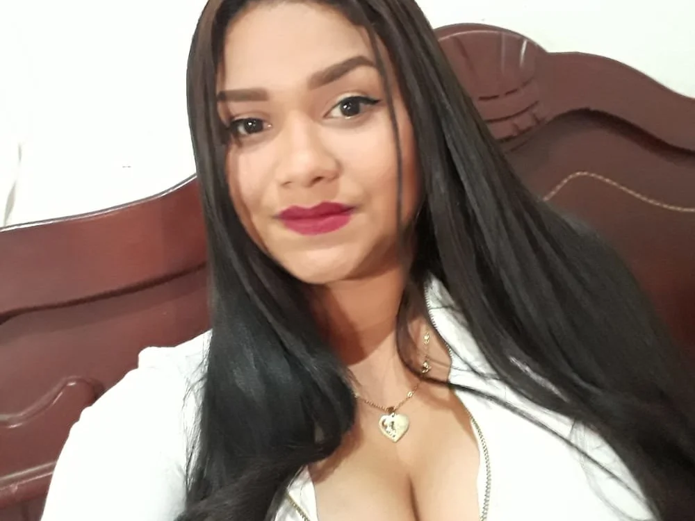 veronica_klostt's Offline XXX Chat