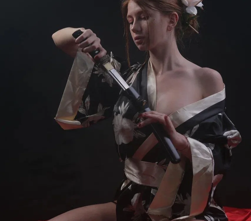 Neko_Kimiko অফলাইন XXX চ্যাট