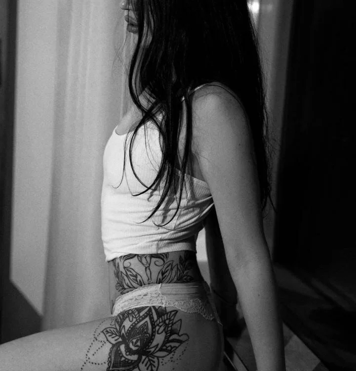 JulieHiL's Offline XXX Chat