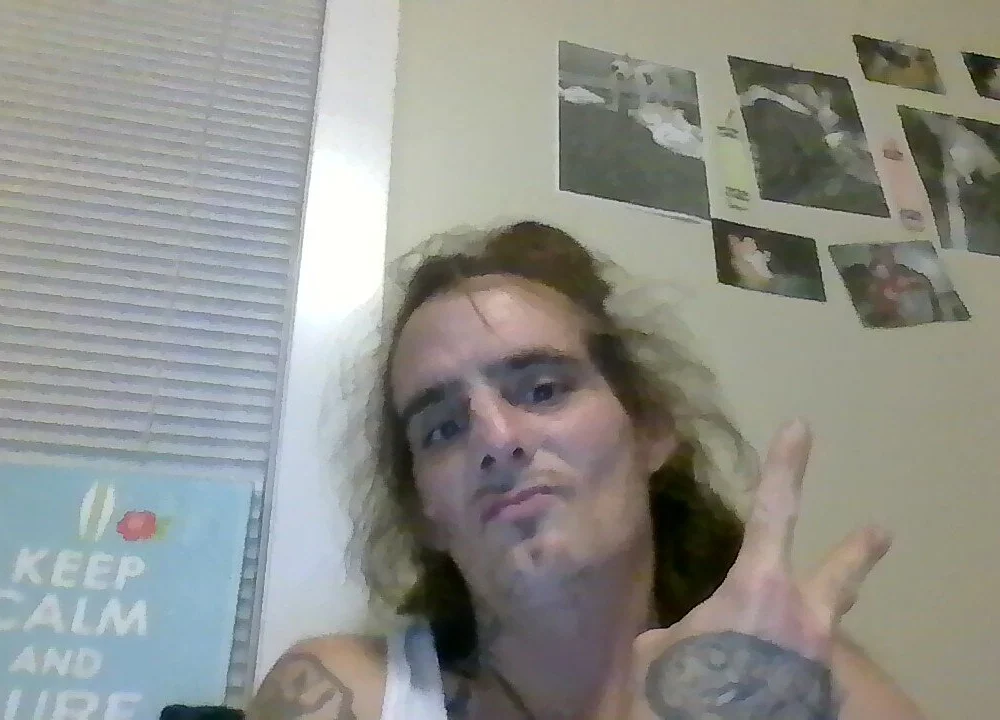 dawgsup04 offline chatrum