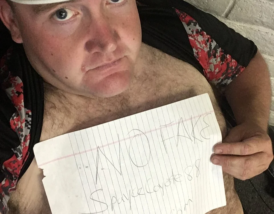spaycecoyote88's Offline XXX Chat