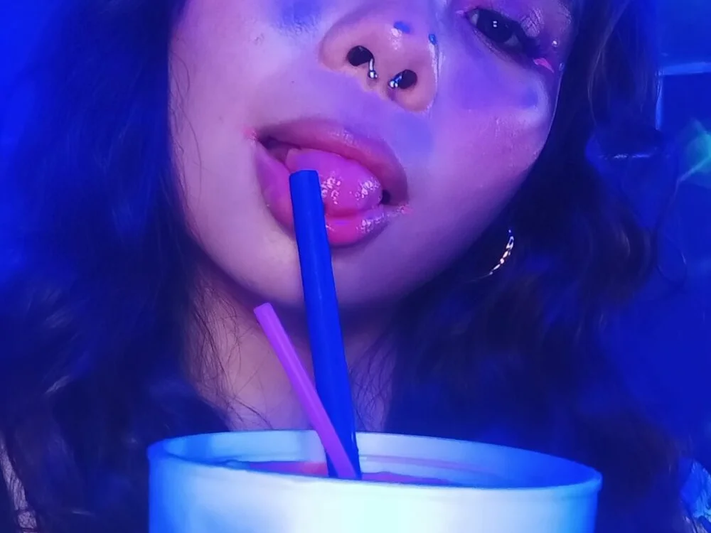 honey_sweety_ 離線 XXX 聊天